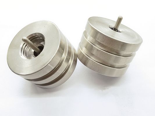 장착 나사 헤르메틱 피드스루 커넥터 온도 등급 -70°C ~ 300°C